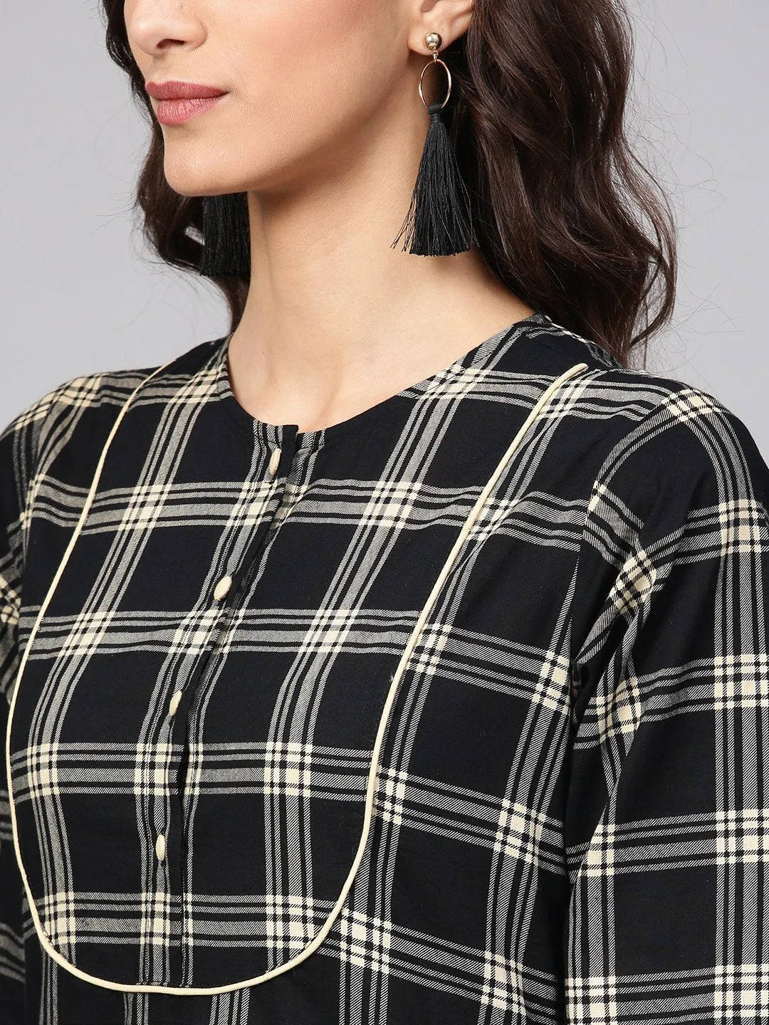 Black & Cream Checked Kurta Set With Solid Cream Pants