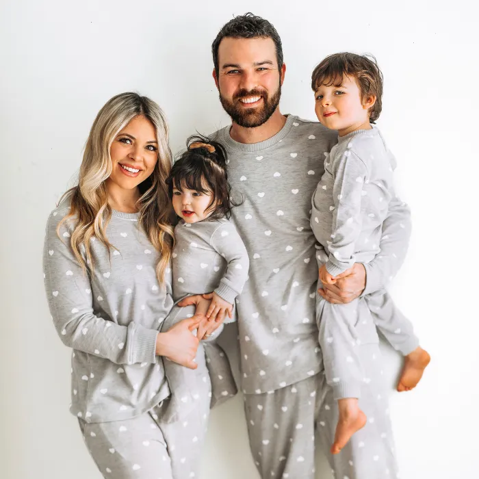 Men’s Jogger Pajama Set - Gray Hearts