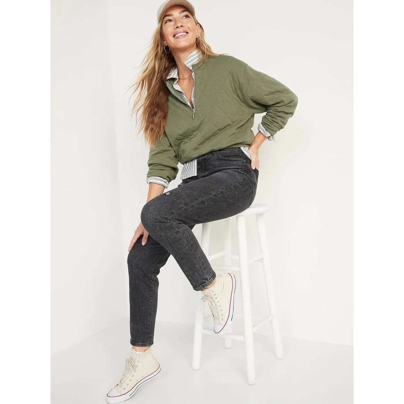 ON Mom Straight Ripped Jeans