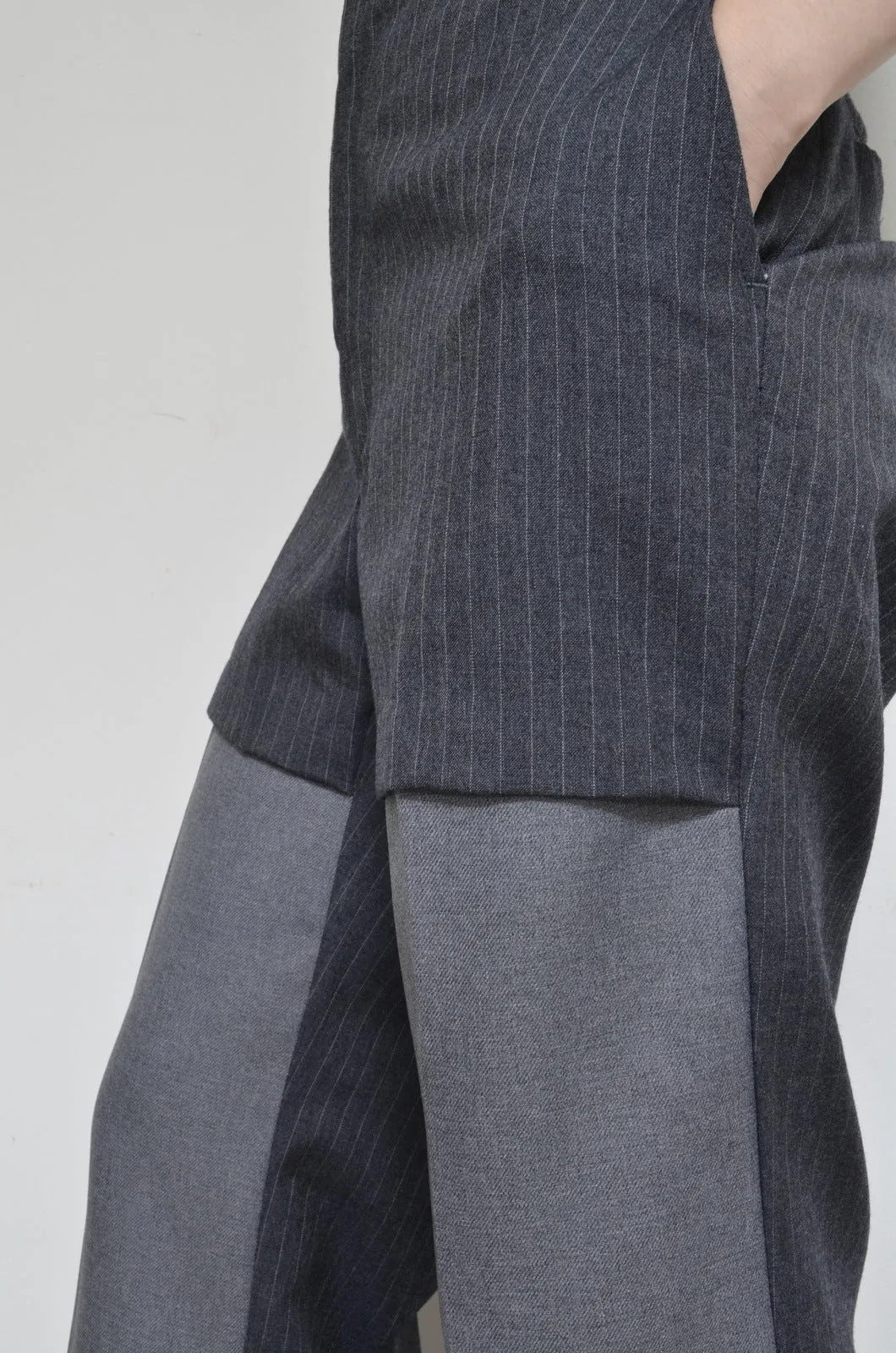 SLIT SLACKS PT GRY / 02_A