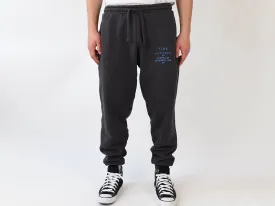 SUPPLEMENT TRACK PANT. GUNMETAL