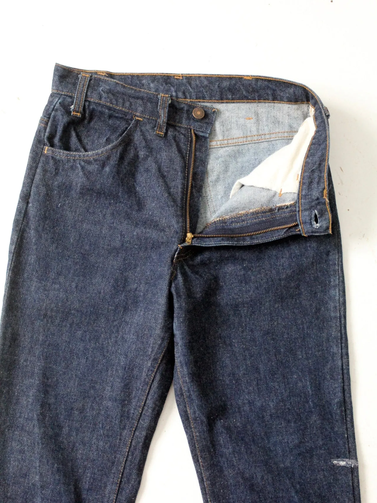 vintage 70s dark wash Levis 30 x 30