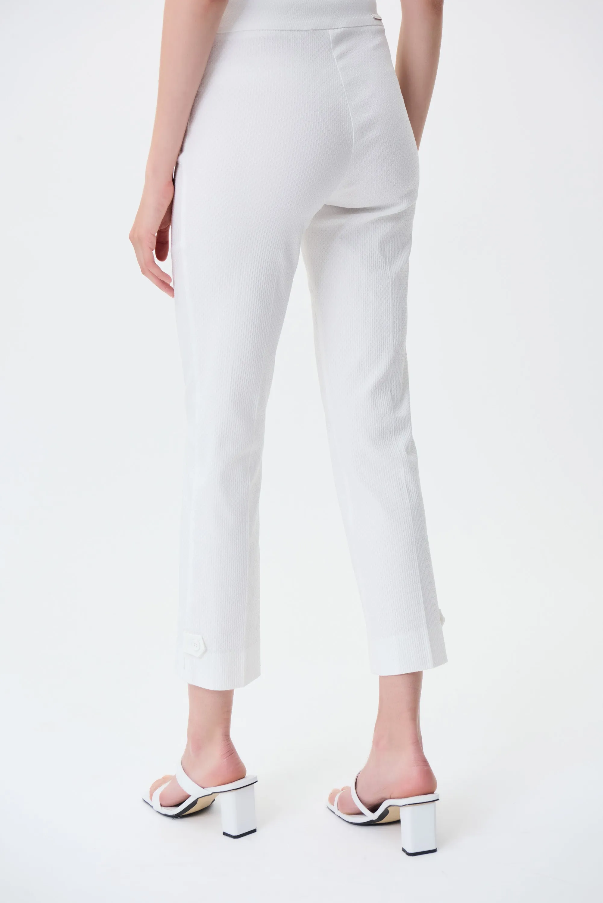 WHITE PIQUE CROP PANT
