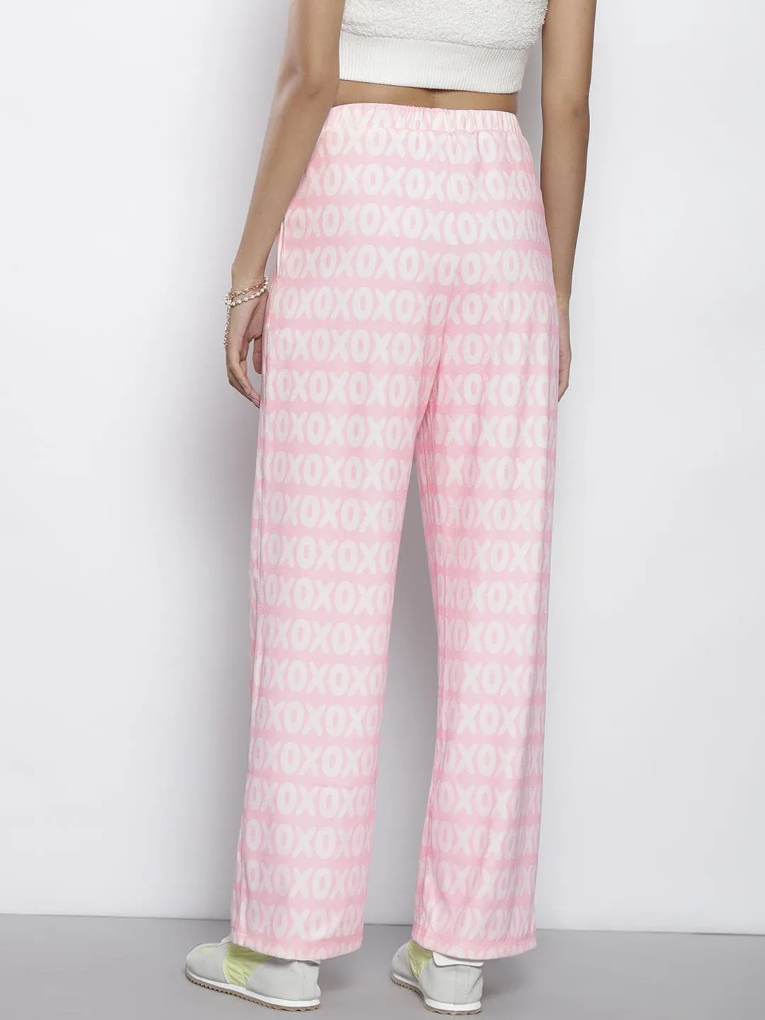 Women Pink Xoxo Print Straight Pants